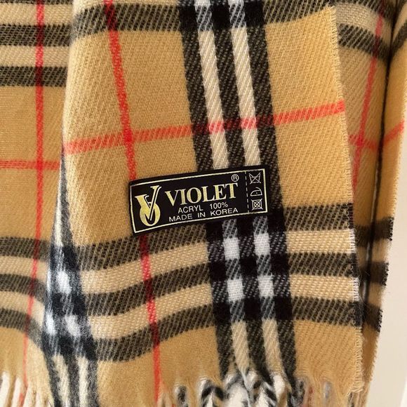 Winter Scarf Violet - Picture 3 of 3